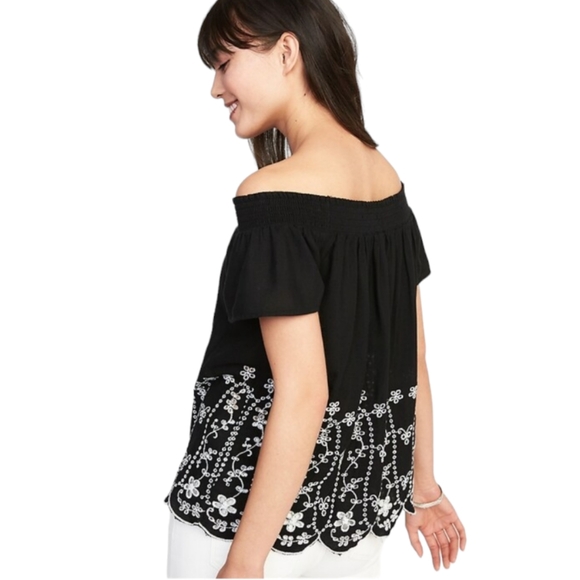 Old Navy Off-the-Shoulder Cutwork Top for Women Size XL - Picture 4 of 12